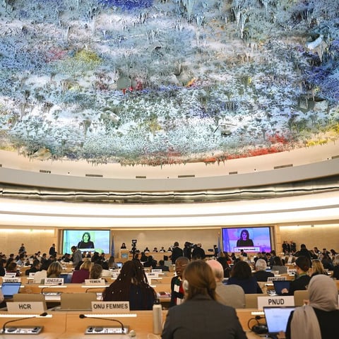 un_sq_1